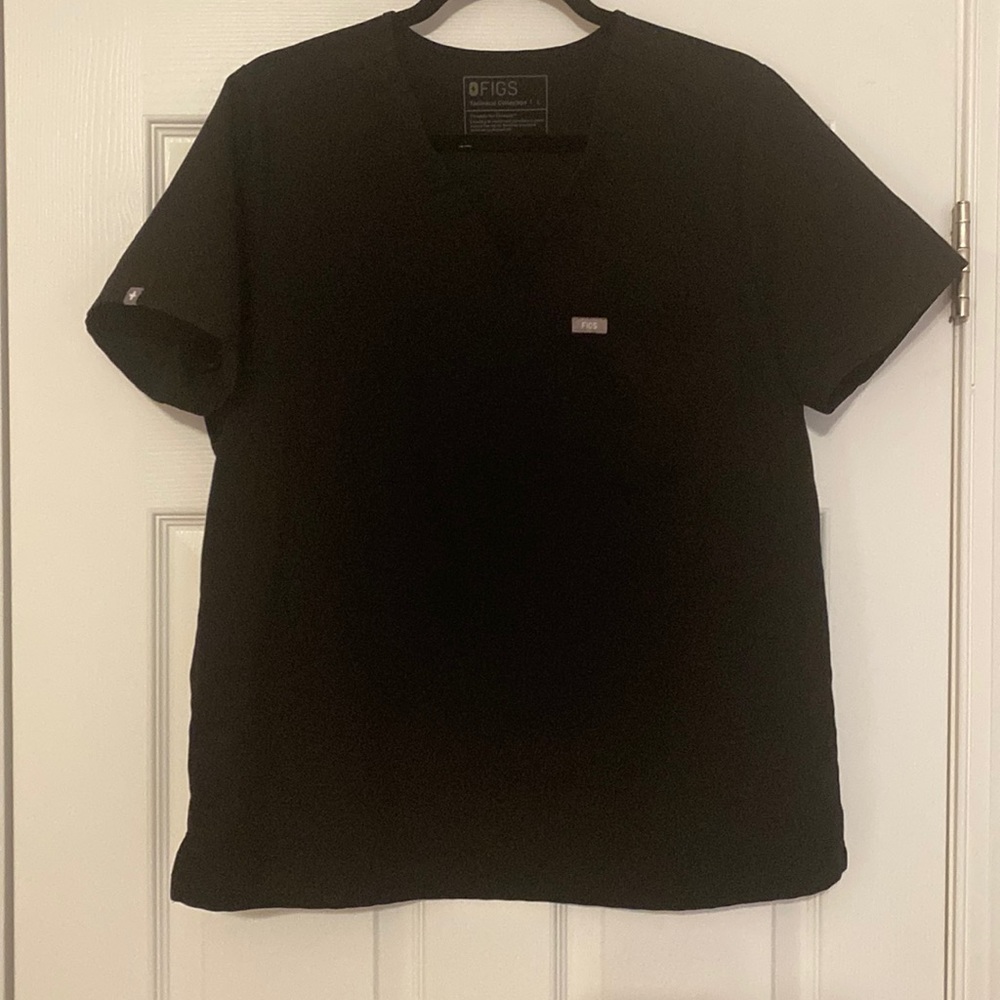 Figs - Women’s Black Catarina - One-Pocket Scrub Top - Large